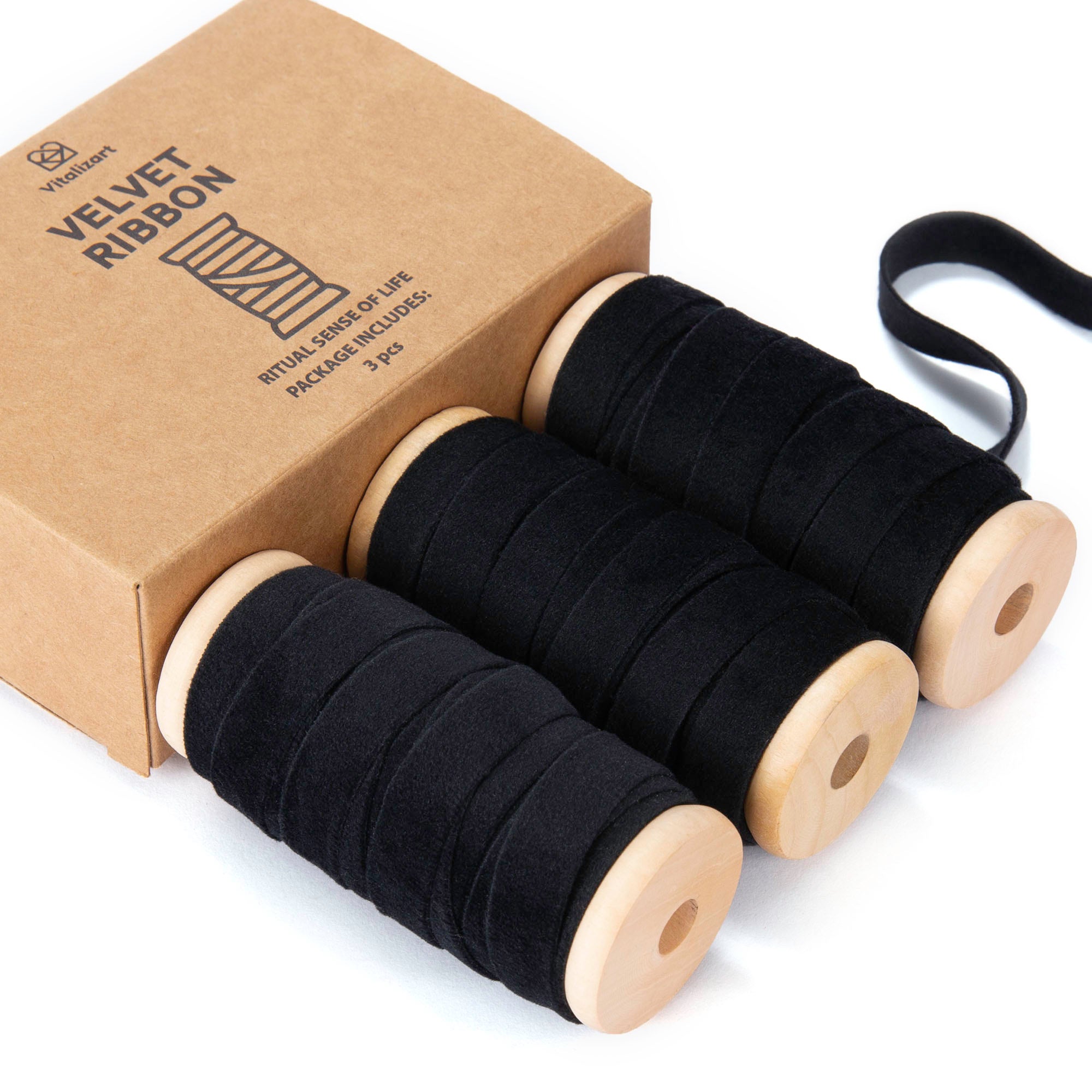 Velvet Ribbon With Wooden Spool 3/8" x 15 Yd (Black)